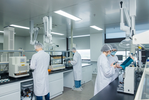 公司地址位于青海省共和县恰卜恰镇绿洲南路234号