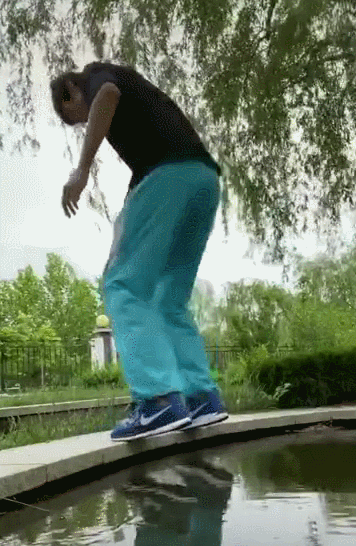 武术少年张成强挑战蜻蜓点水引热议