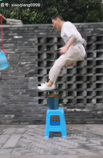 武术少年张成强挑战蜻蜓点水引热议