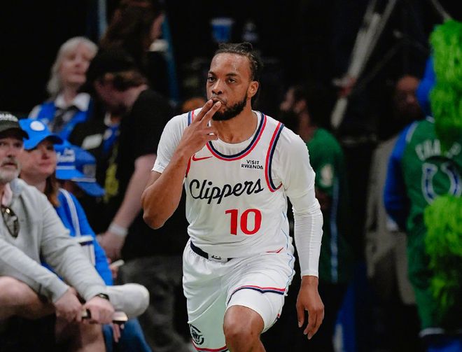 莱昂纳德复出率队逆转独行侠 加时赛终结四连败