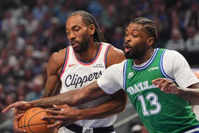 莱昂纳德复出率队逆转独行侠 加时赛终结四连败