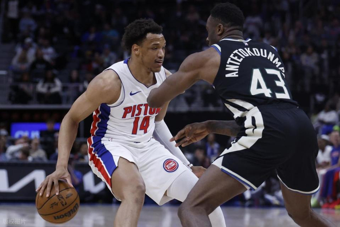 活塞11人轮换掀翻强敌 创队史得分纪录