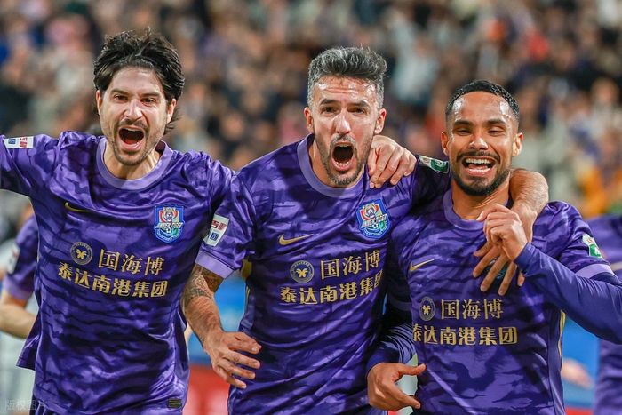 天津津门虎主场迎战青岛海牛 格劳状态回升助力