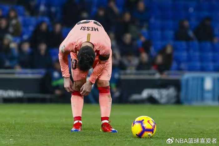 拉波尔塔与梅西旧账未结 巴萨复兴之路充满争议