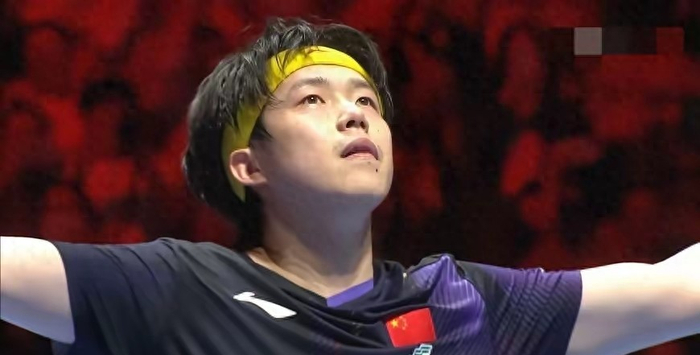 王楚钦25岁首夺世界杯男单冠军，三大赛拼图仅差