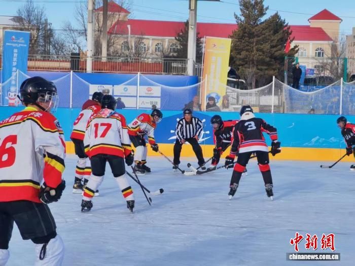 零度以下的热情：乌鲁木齐校园“泼水成冰”育
